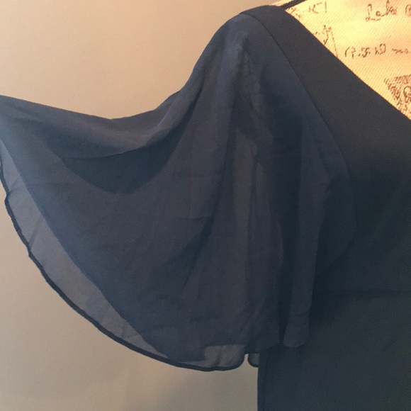 Navy Fitted Dress W/ Flowy Sleeves - Picture 2 of 5